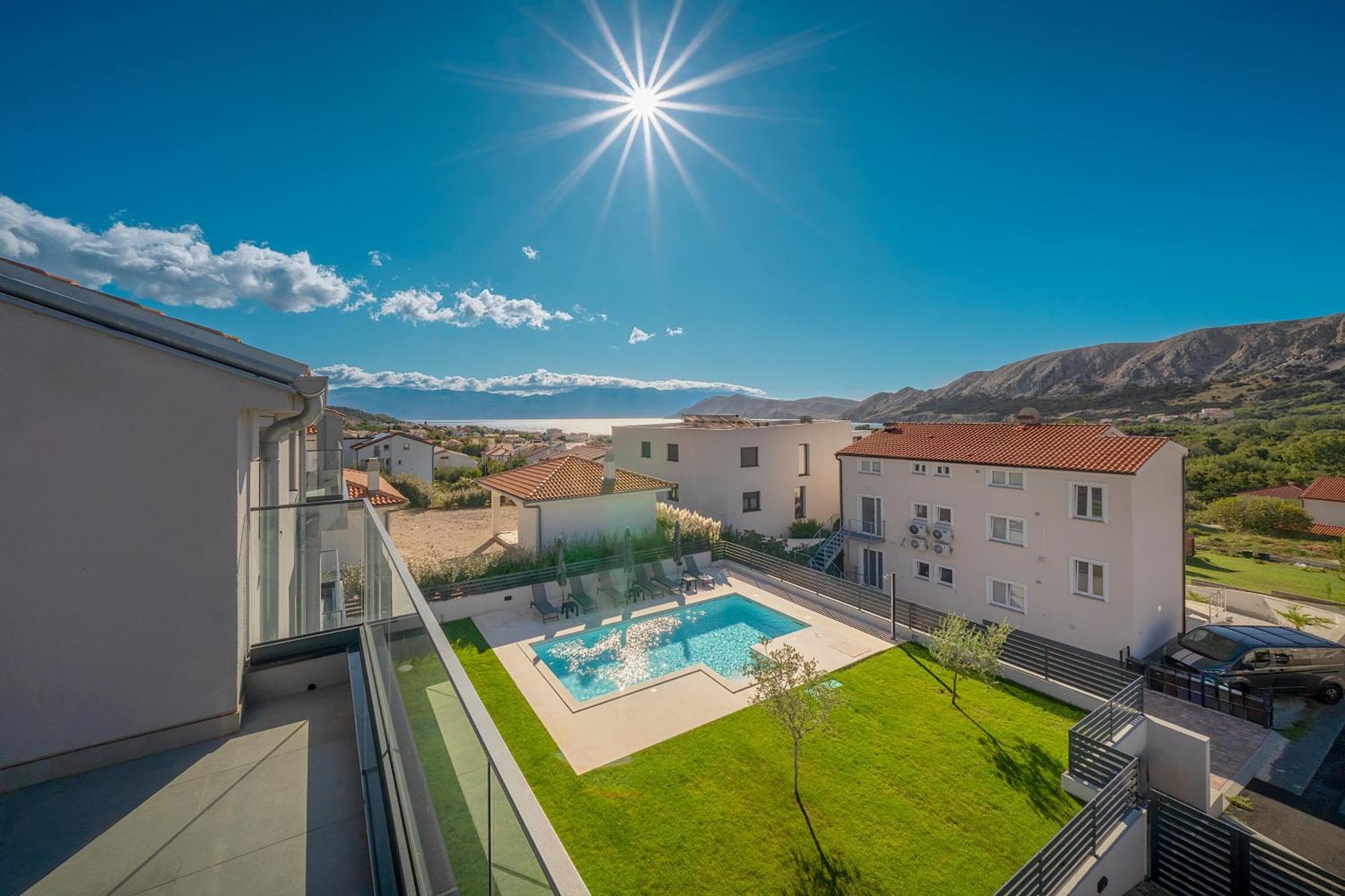 Poolside Apartments Anabella バスカ エクステリア 写真