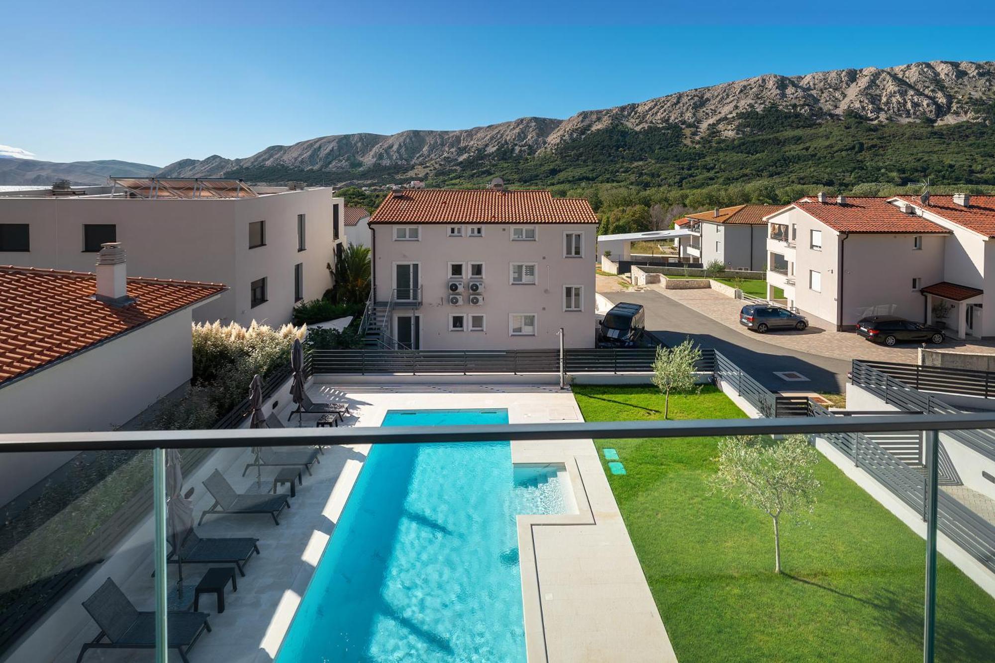 Poolside Apartments Anabella バスカ エクステリア 写真